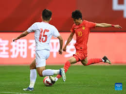 于名校